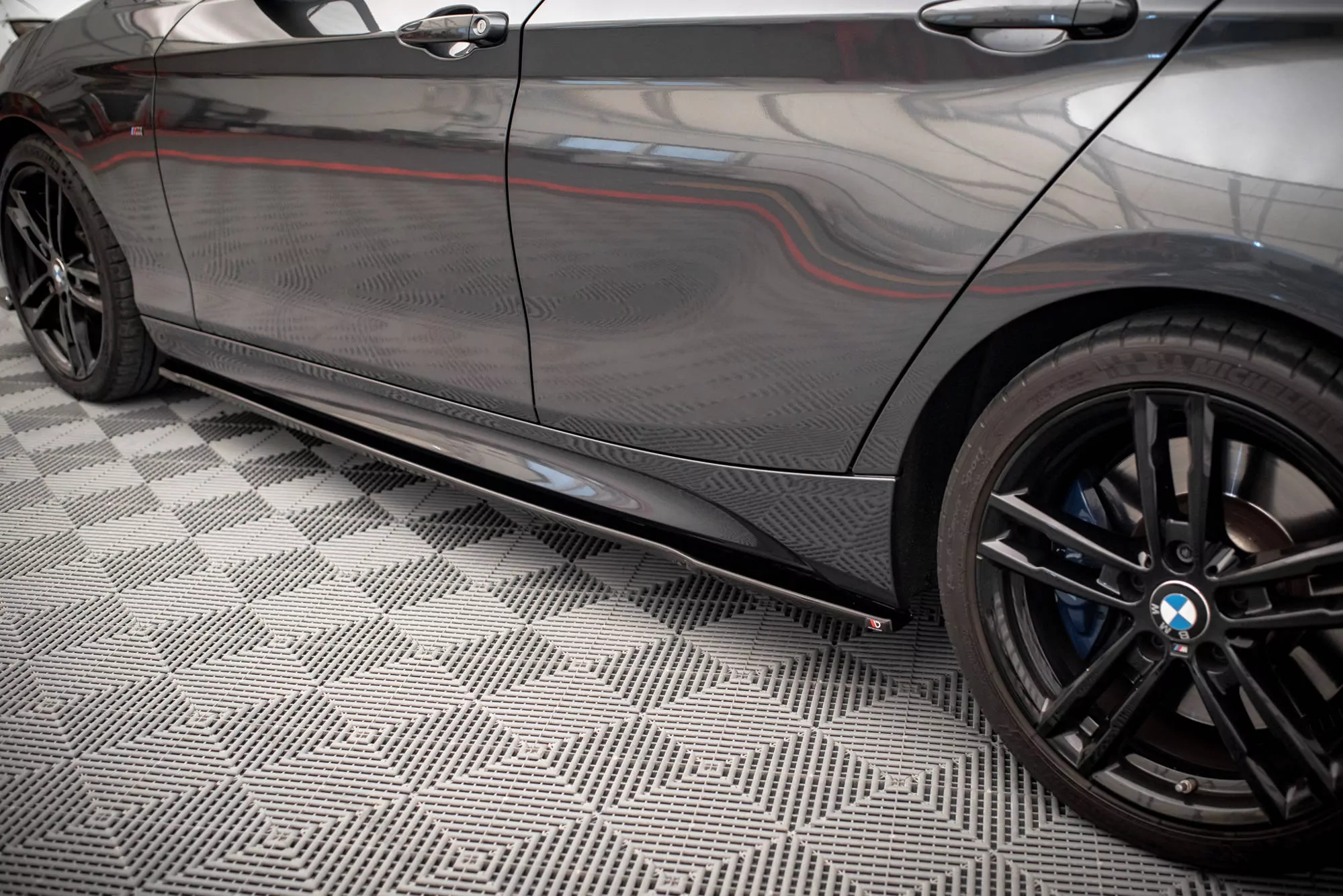 Seitenschweller Ansatz Passend Für V.2 Passend Für BMW 1er F20/F21 M-POWER FL Schwarz Hochglanz Schwarz Hochglanz