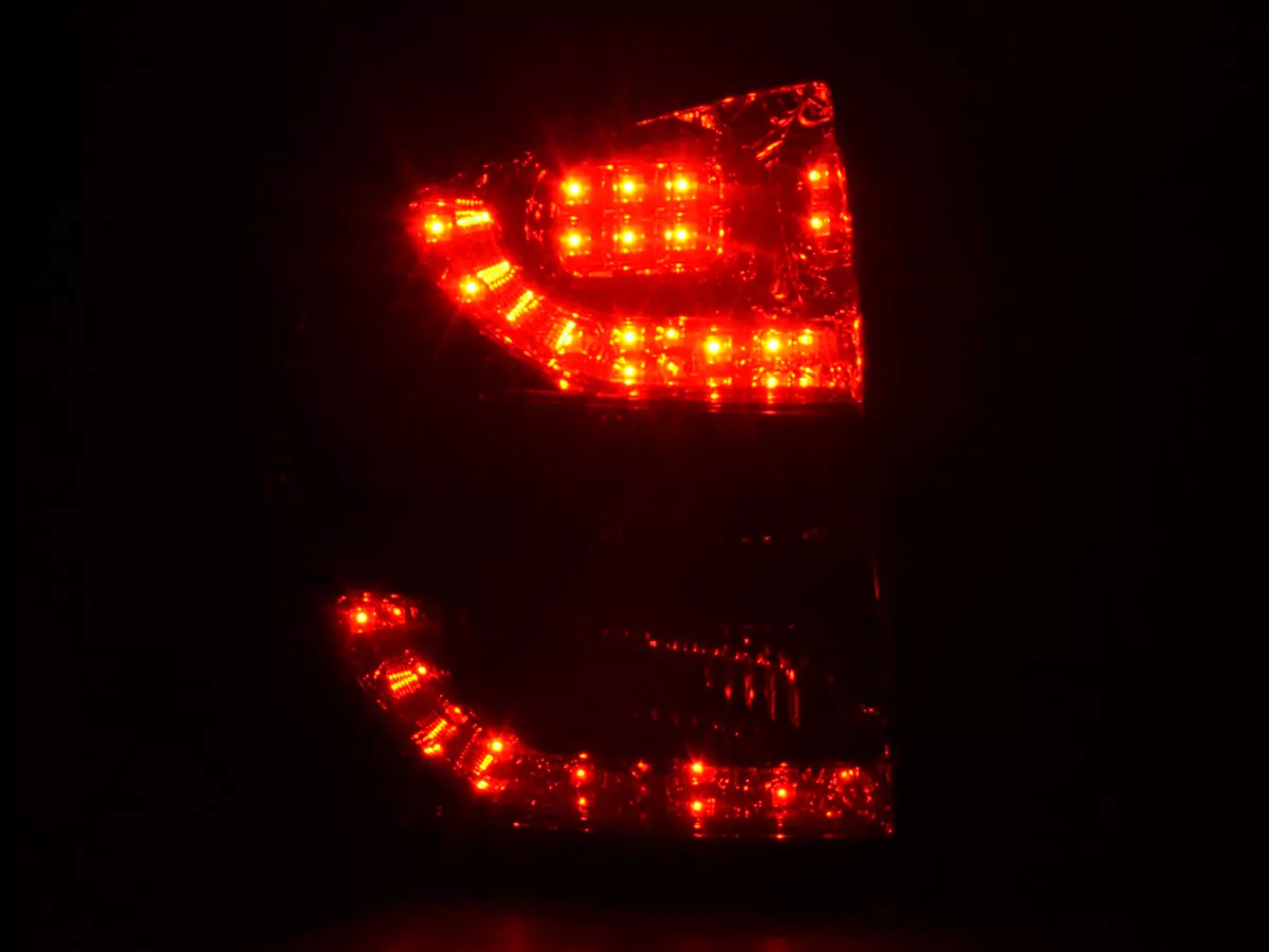 LED Rückleuchten Set Skoda Octavia Combi Typ 1Z Bj. 05-12 rot/schwarz