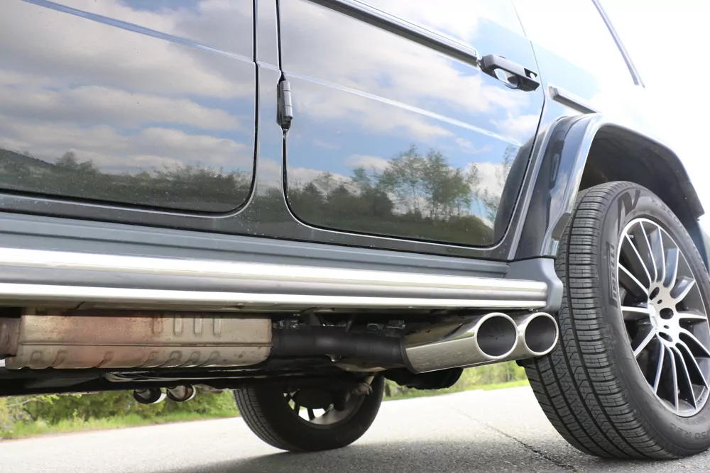 Mercedes G-Klasse G500 310kW - 463  Endrohr zum anstecken - 2x115x85 Typ 38 rechts und links unterm Trittbrett