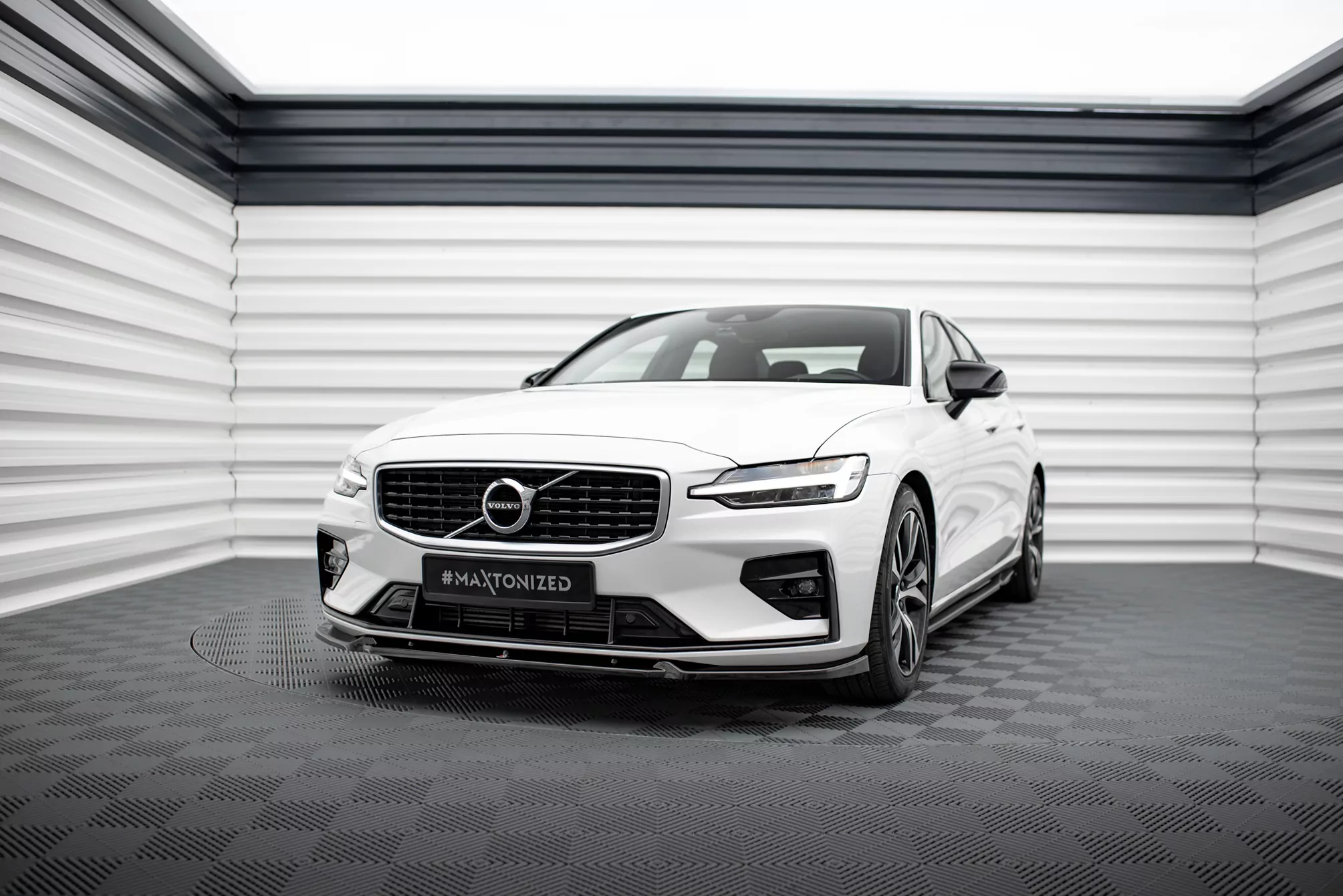 Front Ansatz V.1 Passend Für Volvo S60 R-Design Mk3 Schwarz Hochglanz