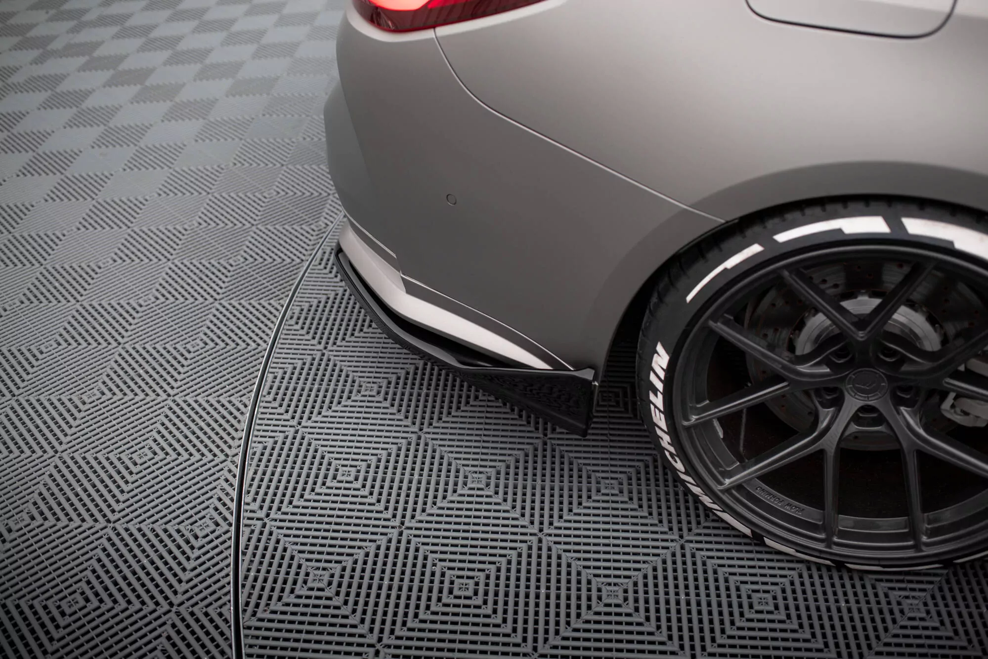 Heck Ansatz Flaps Diffusor V.5 Für (FĂĽr Heckansatz V.1)  BMW M4 G82 Schwarz Hochglanz
