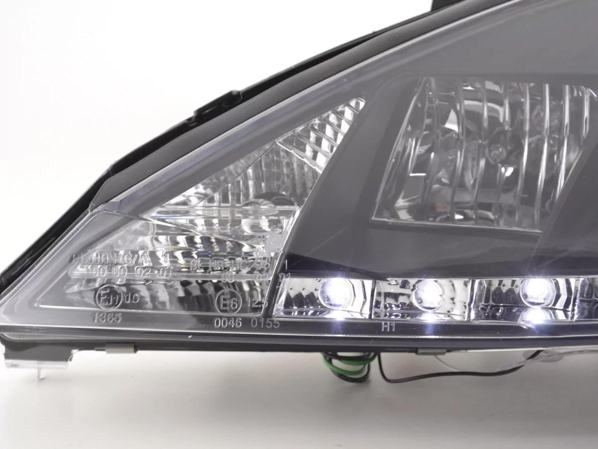 Scheinwerfer Set Daylight LED TFL-Optik Ford Focus 3/4/5-trg. Bj. 01-04 schwarz für Rechtslenker