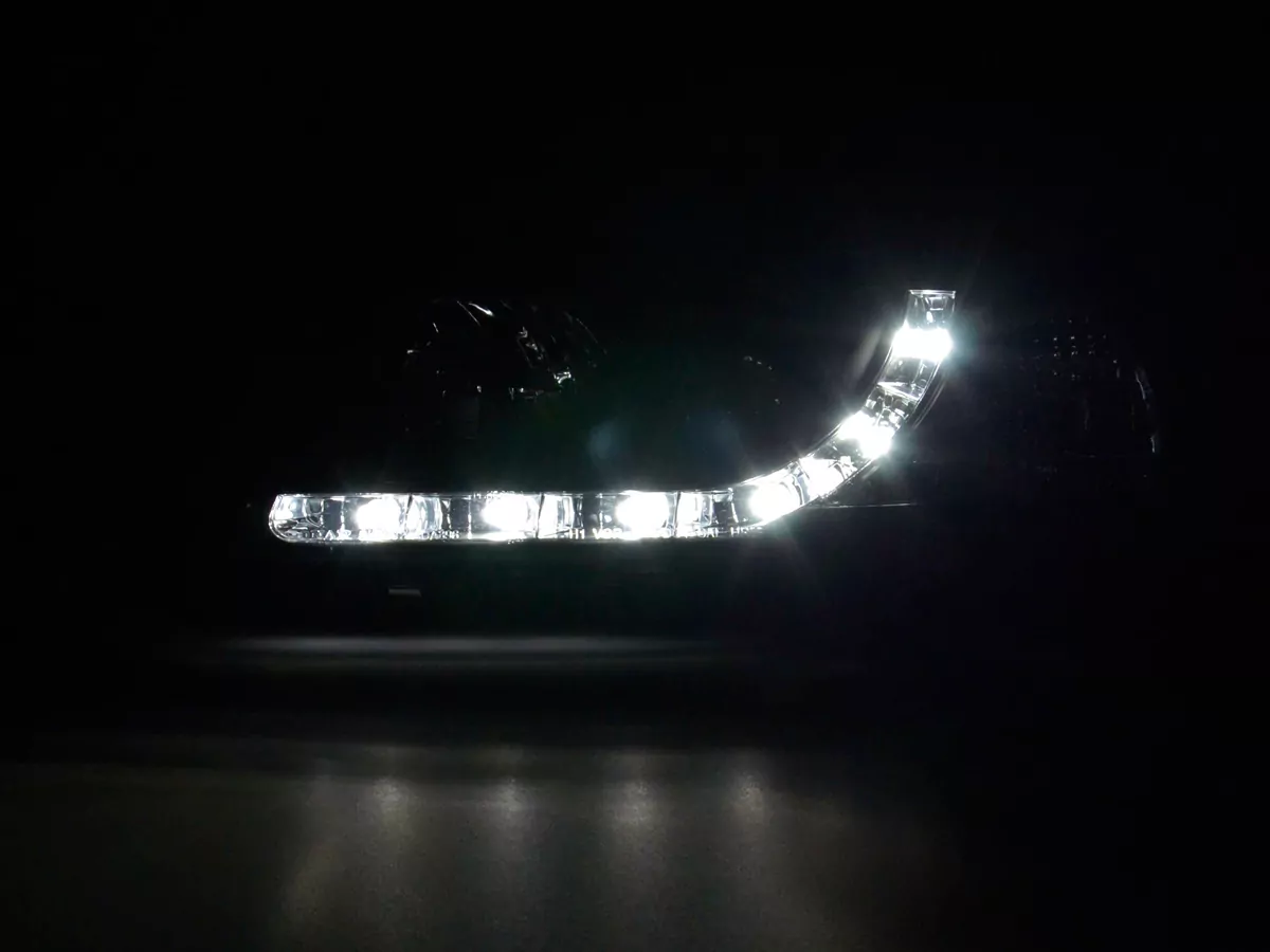 Scheinwerfer Set Daylight LED Tagfahrlicht Audi A3 Typ 8L Bj. 96-00 schwarz