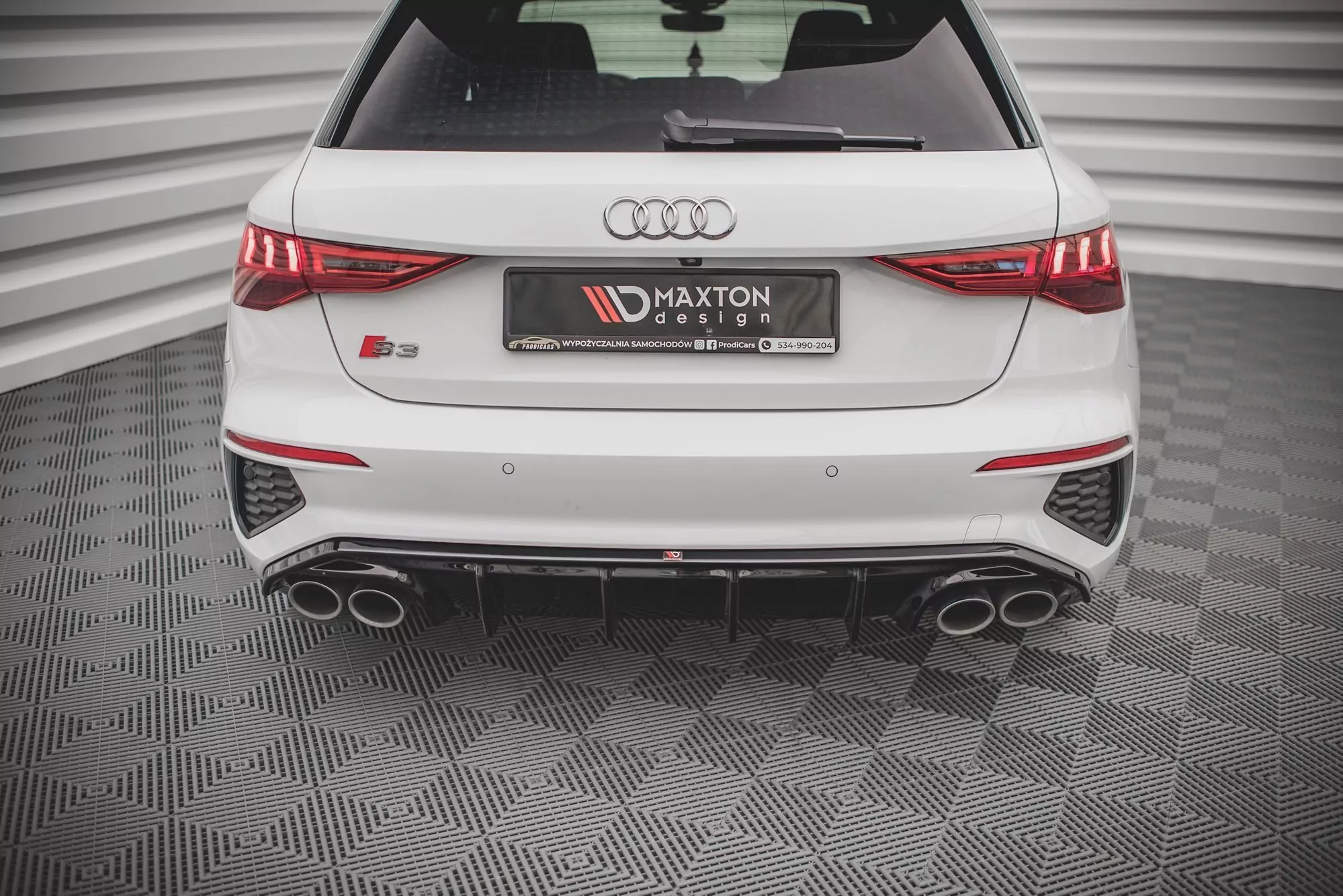 Diffusor Heck Ansatz Für Audi S3 Sportback 8Y Schwarz Hochglanz