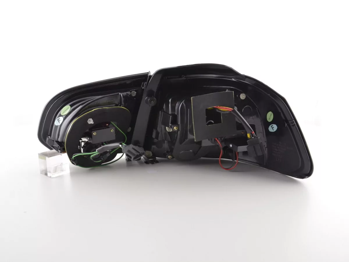 LED Rückleuchten Set VW Golf 6 Typ 1K Bj. 2008-2012 rot/schwarz  für Rechtslenker
