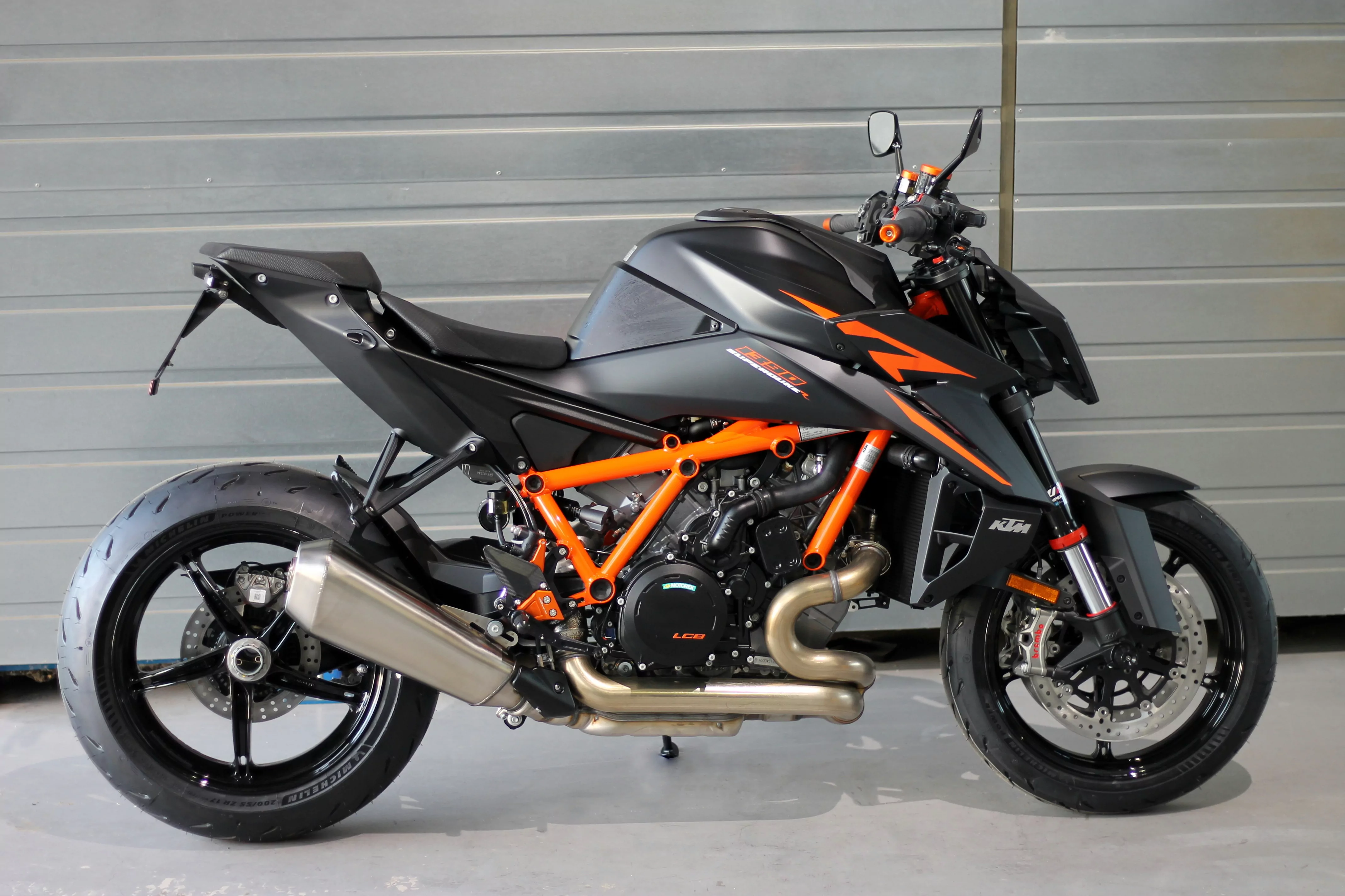 MG Biketec Kennzeichenhalter für KTM 1390 Super Duke R / EVO ab 2024