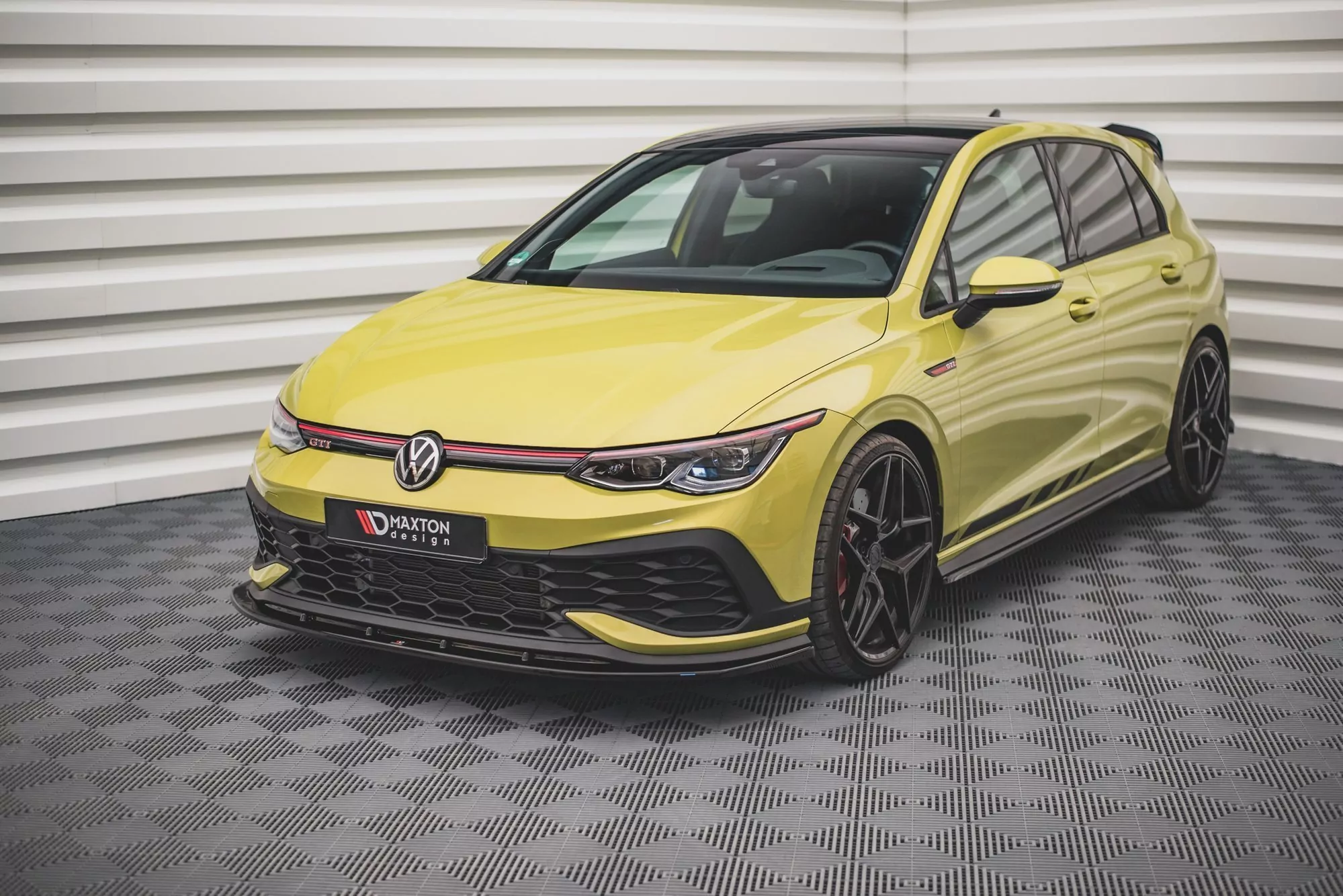 Front Ansatz V.4 Für Volkswagen Golf GTI Clubsport Mk8 Schwarz Hochglanz