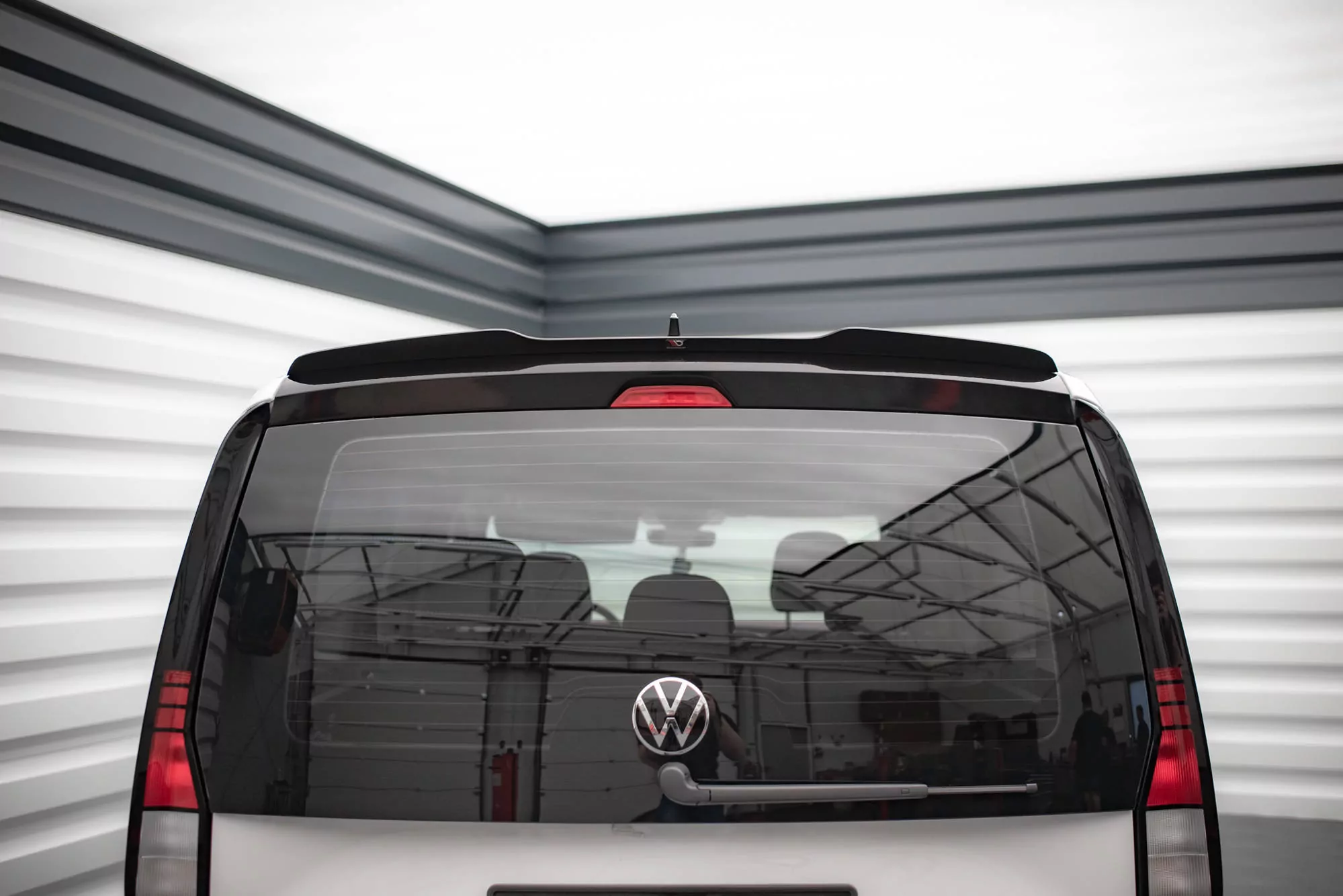 Spoiler CAP Für Volkswagen Caddy Mk5 Schwarz Hochglanz