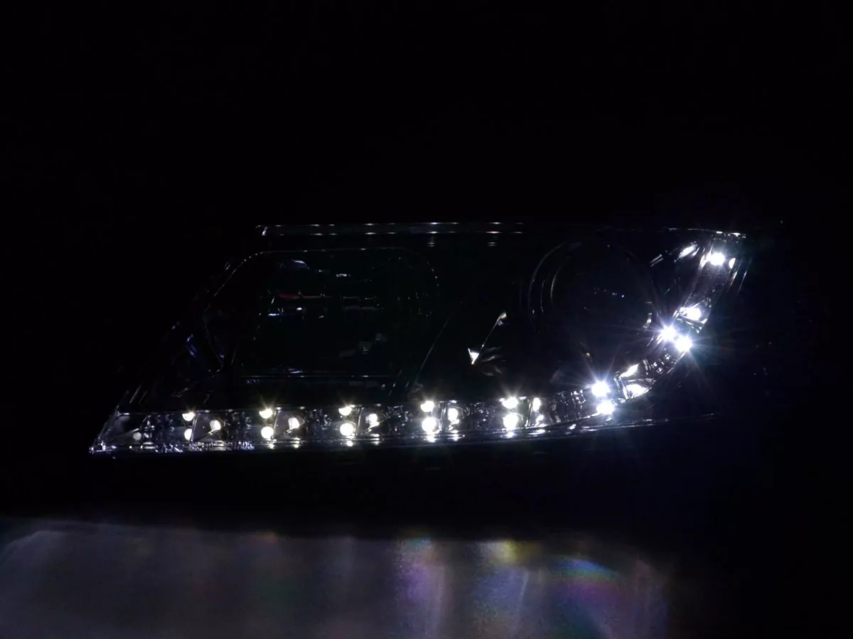 Scheinwerfer Set Daylight LED TFL-Optik Skoda Octavia Typ 1Z Bj. 04-08 chrom