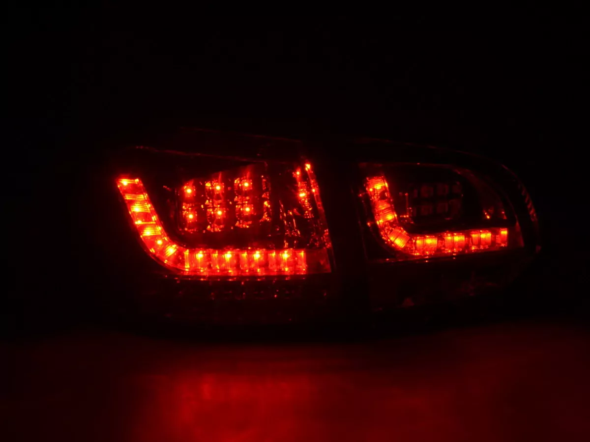 LED Rückleuchten Set VW Golf 6 Typ 1K Bj. 2008-2012 rot/schwarz mit Led Blinker für Rechtslenker
