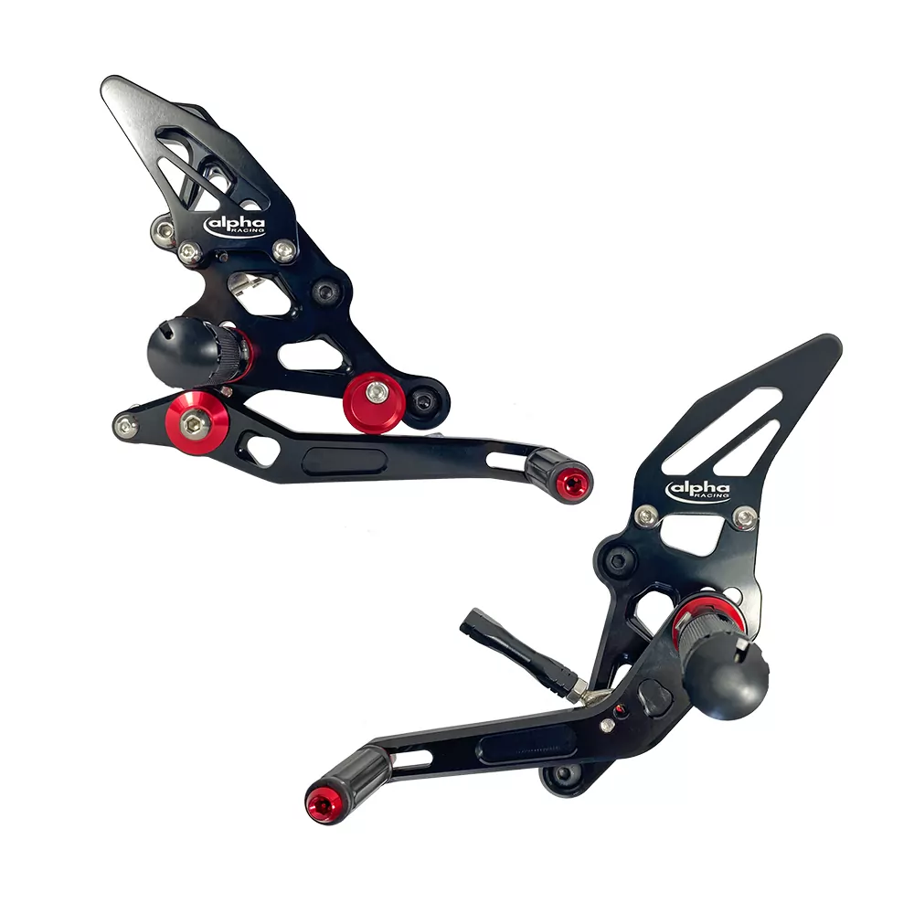 TRACK Fußrastenanlage schwarz Yamaha MT07 ab 2014 / MT07 Tracer ab 2017 / Tracer 700 ab 2018 / XSR700 ab 2016 ABE