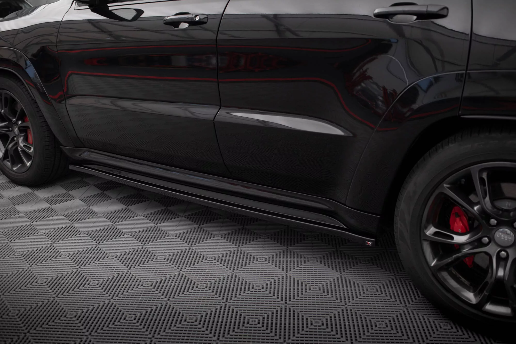 Seitenschweller Ansatz Für Jeep Grand Cherokee SRT WK2 Facelift Schwarz Hochglanz