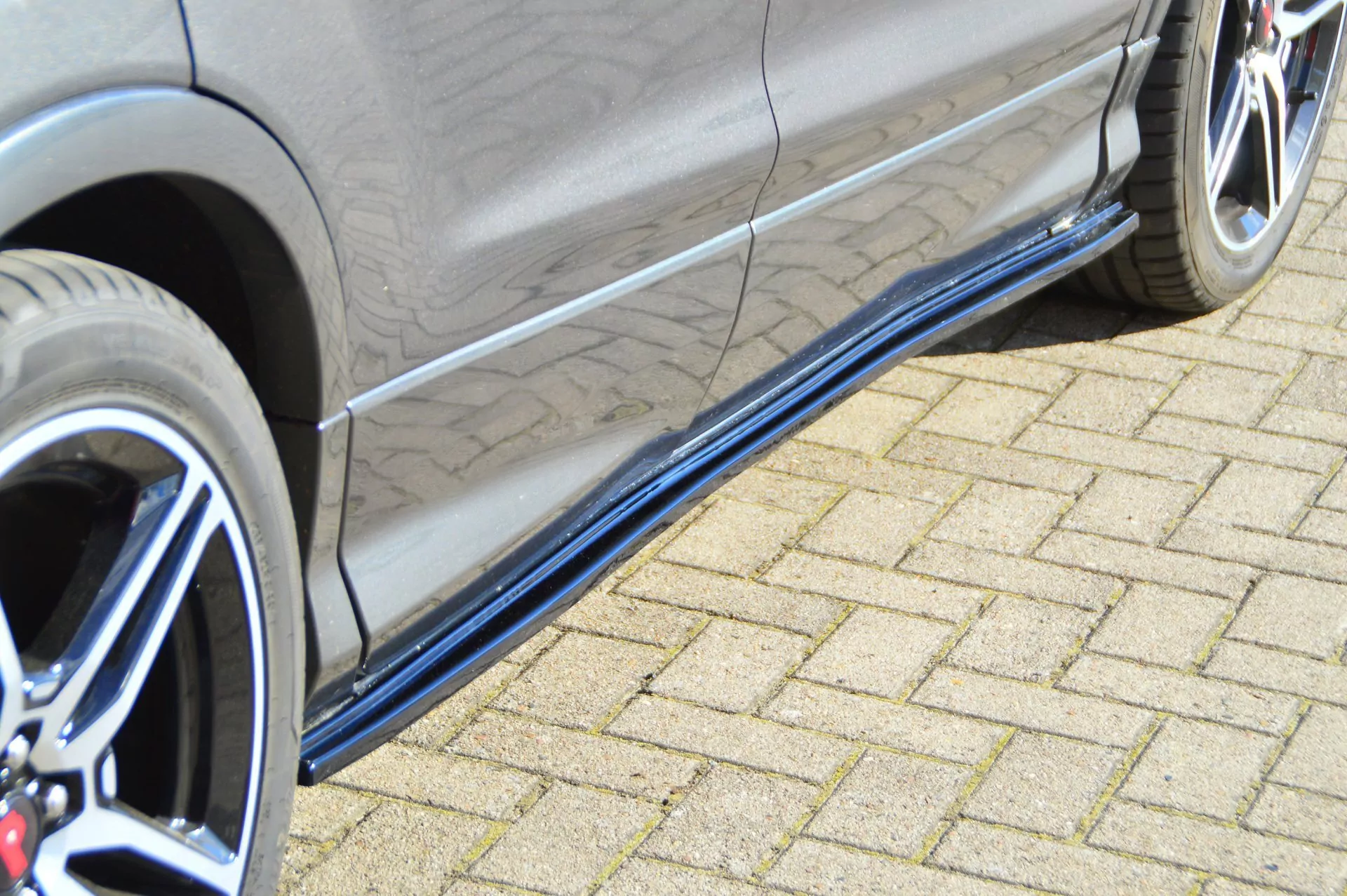 CUP Seitenschweller für Ford Kuga 3 DM2 ab Bj. 2016-