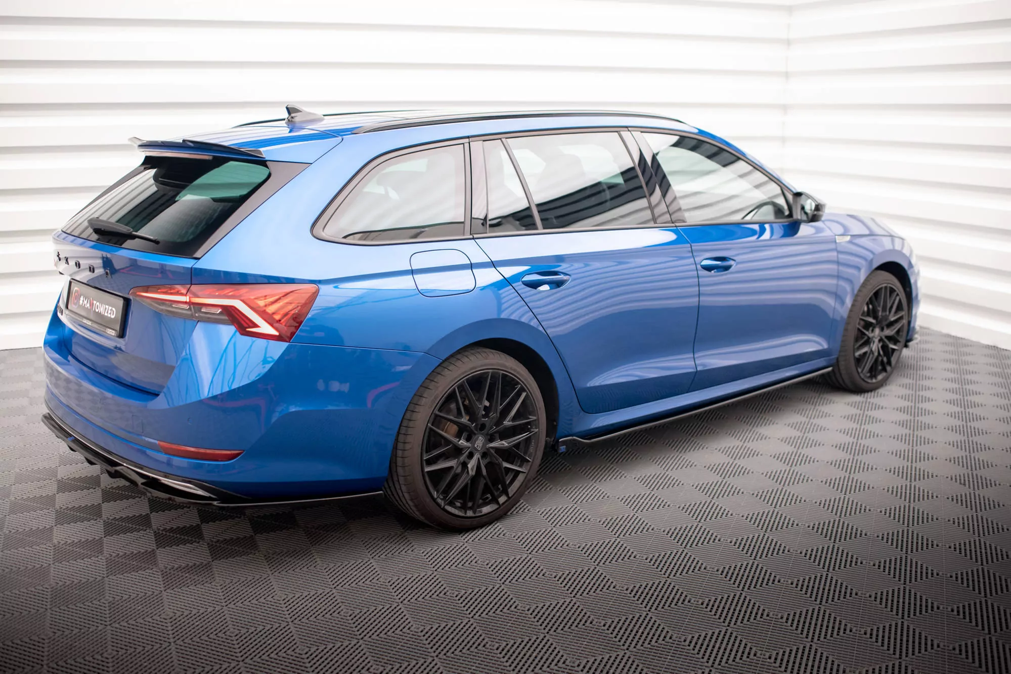 Seitenschweller Ansatz Passend Für V.1 Skoda Octavia Mk4  Schwarz Hochglanz