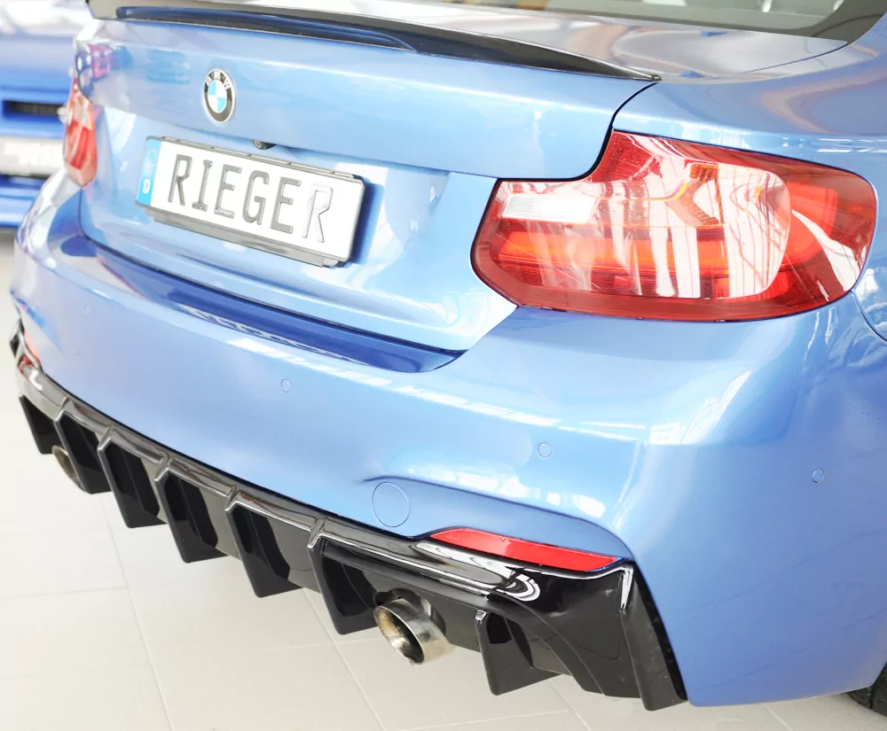 Rieger Heckeinsatz glanz schwarz für BMW 2er F23  (1C) Cabrio 07.17- (ab Facelift) LCI