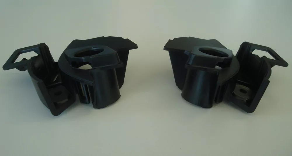 PDC-Halter-Set, links/rechts, schwarz für Audi A5 S5 (B8/B81) Coupé 10.11-06.16 (ab Facelift)