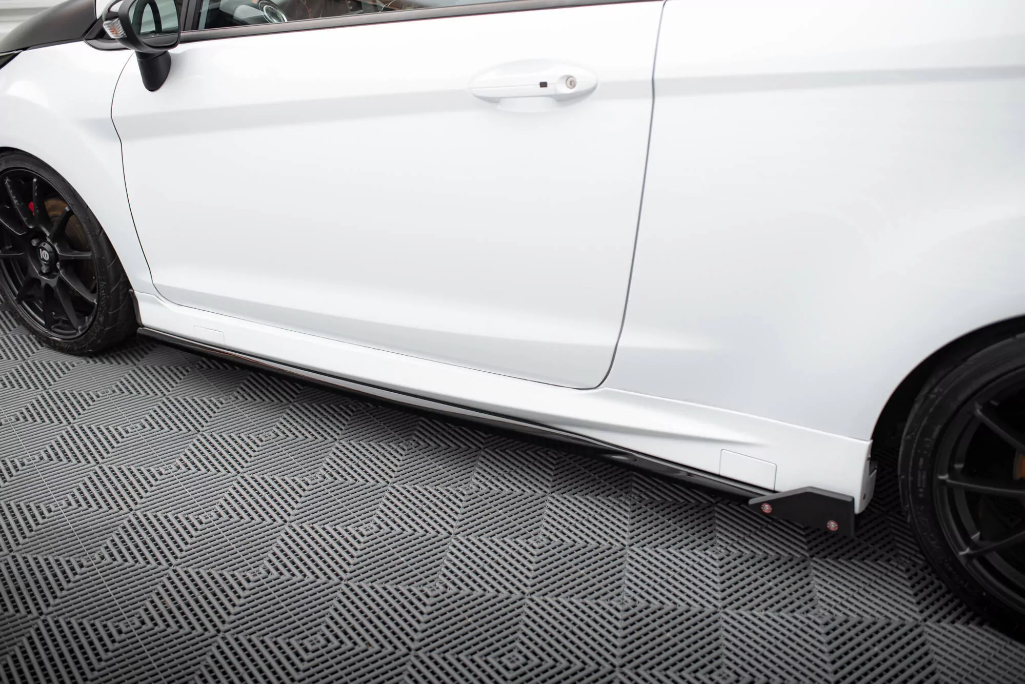 Seitenschweller Ansatz Für V.4 + Flaps Ford Fiesta ST / ST-Line Mk7