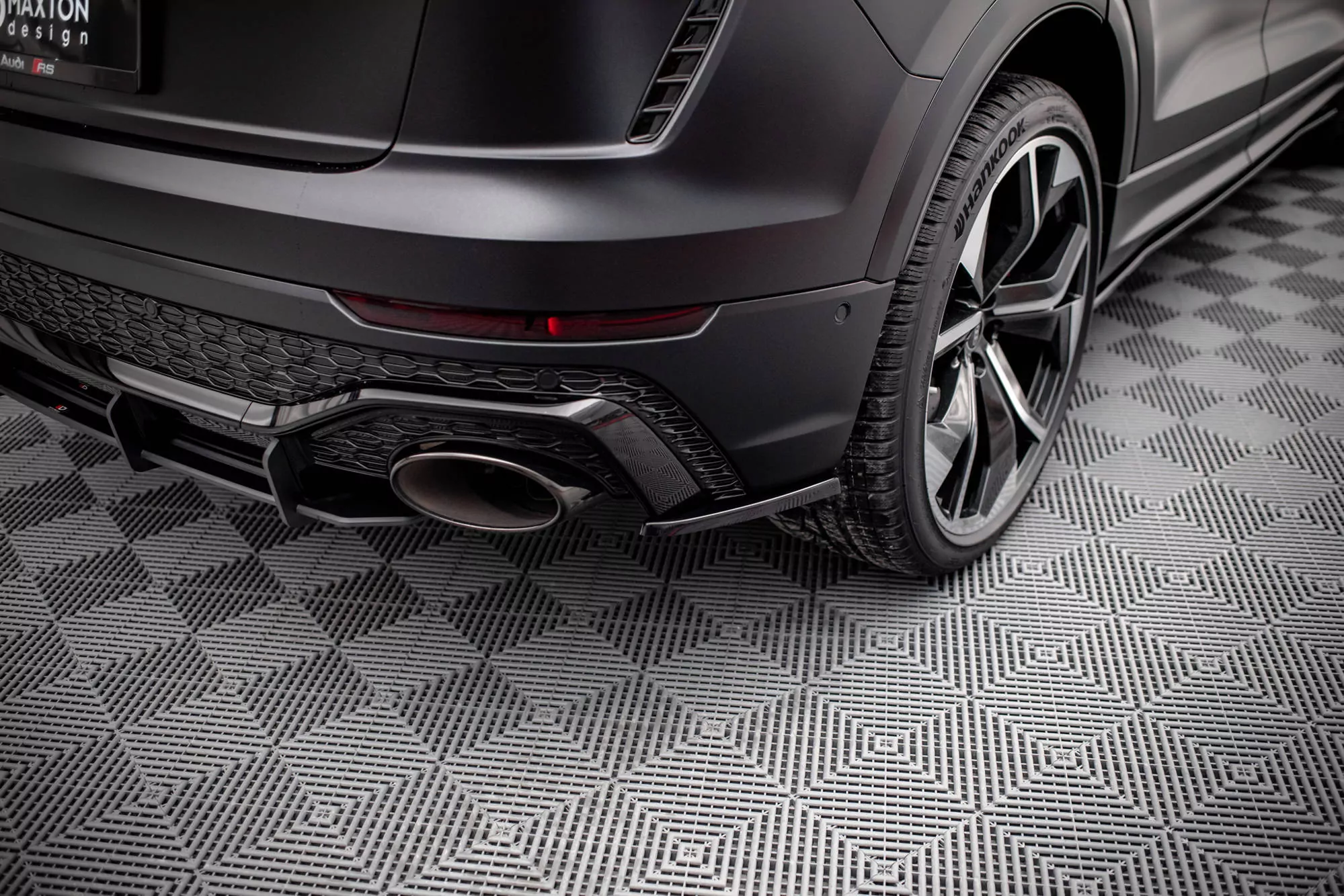 Heck Ansatz Flaps Diffusor Für Audi RSQ8 Mk1 Schwarz Hochglanz