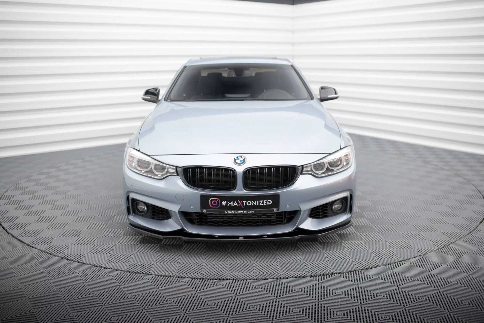 Front Ansatz V.1 Für BMW 4er Coupe / Gran Coupe / Cabrio M-Paket F32 / F36 / F33 Schwarz Hochglanz