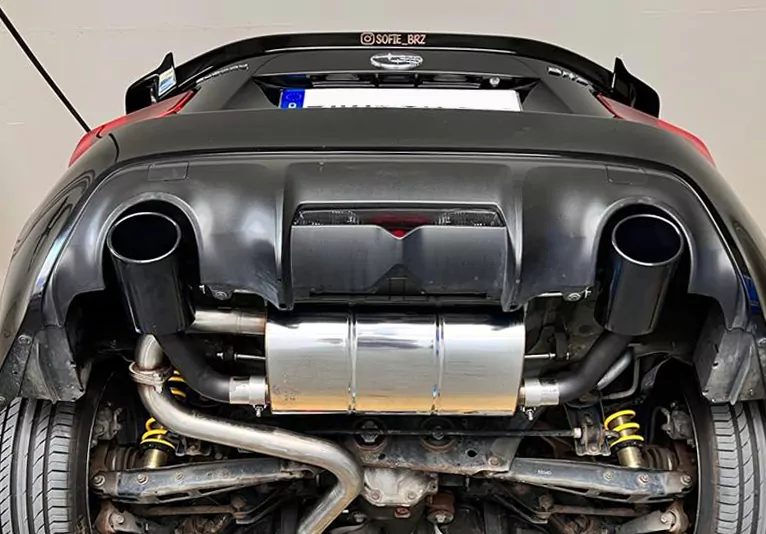 Subaru BRZ/ Toyota GT86  Endschalldämpfer quer Ausgang rechts/links - 129x106 Typ 32 rechts/links schwarz emalliert