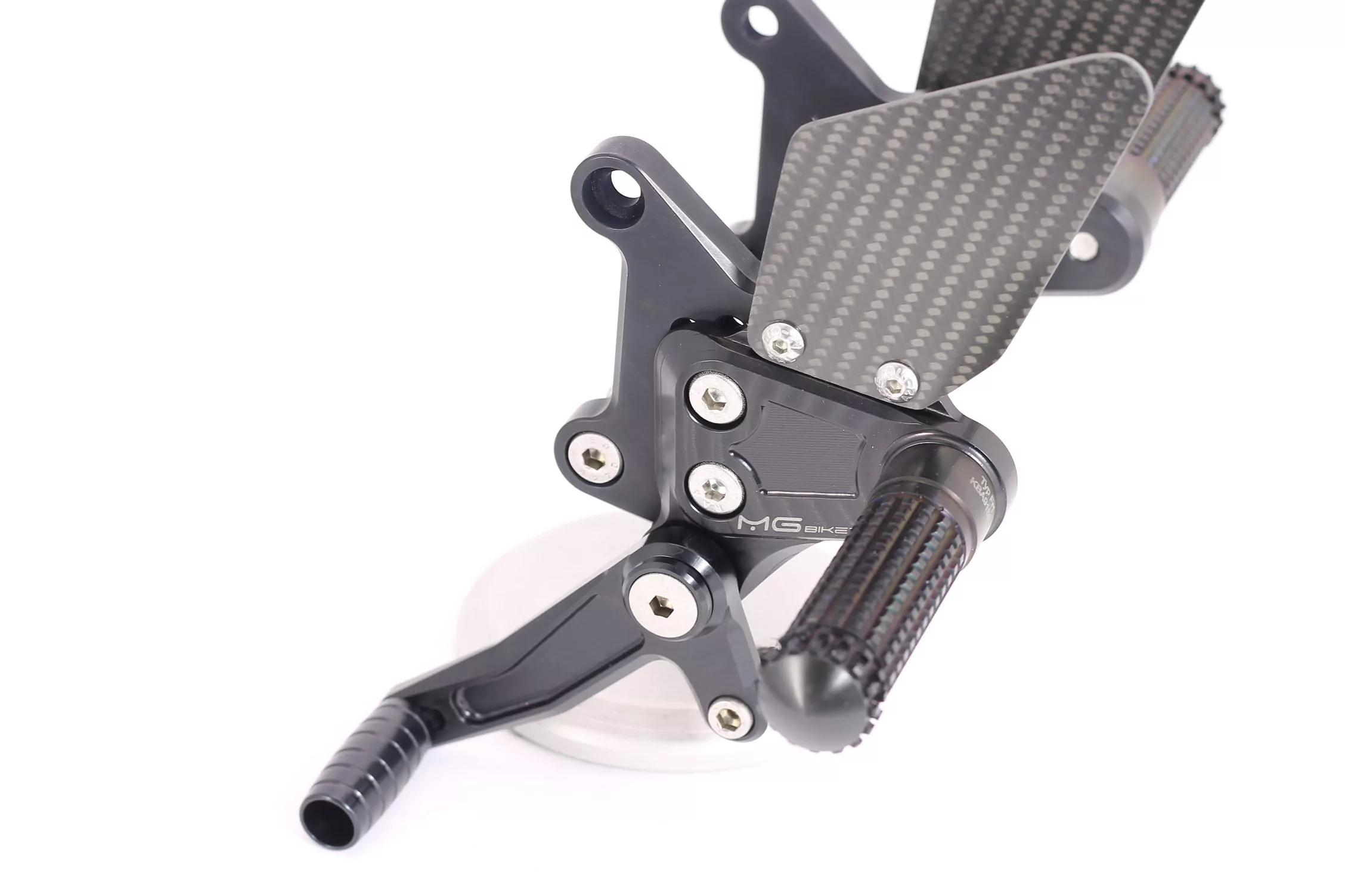 MG Biketec Sportfussrastenanlage / Rastenanlage / Fußrastenanlage mit ABE, gültig in D - A - CH für Benelli Café Racer 899 ab 2009