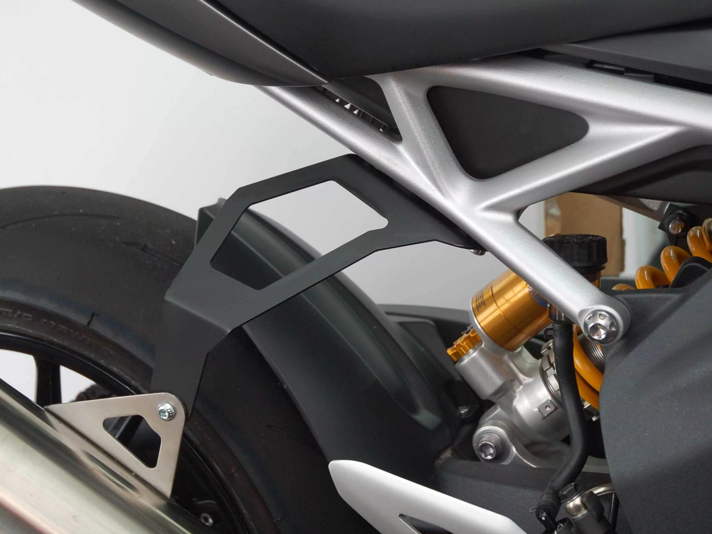 Auspuffhalter für Triumph Speed Triple 1200 RS | RR (2021-2022)