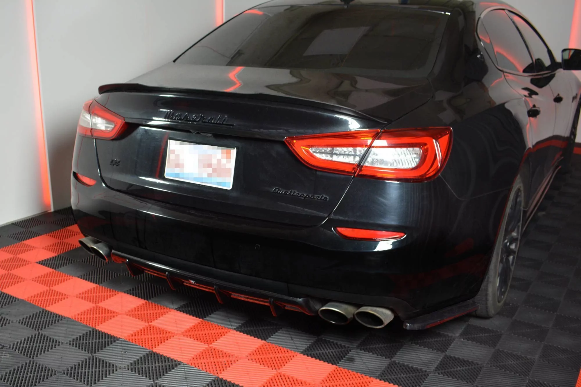 Heck Ansatz Flaps Diffusor Passend Für Passend Für MASERATI QUATTROPORTE MK6 Schwarz Hochglanz Schwarz Hochglanz