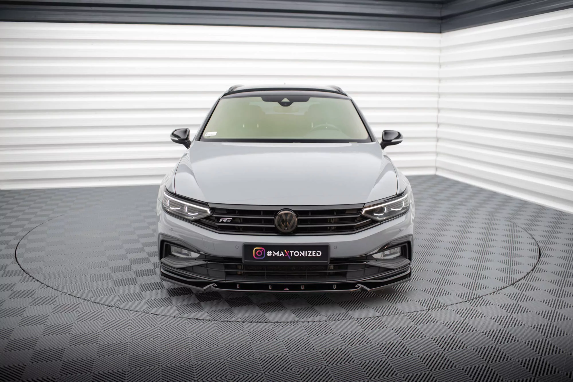 Front Ansatz V.1 Für Volkswagen Passat R-Line B8 Facelift Schwarz Hochglanz