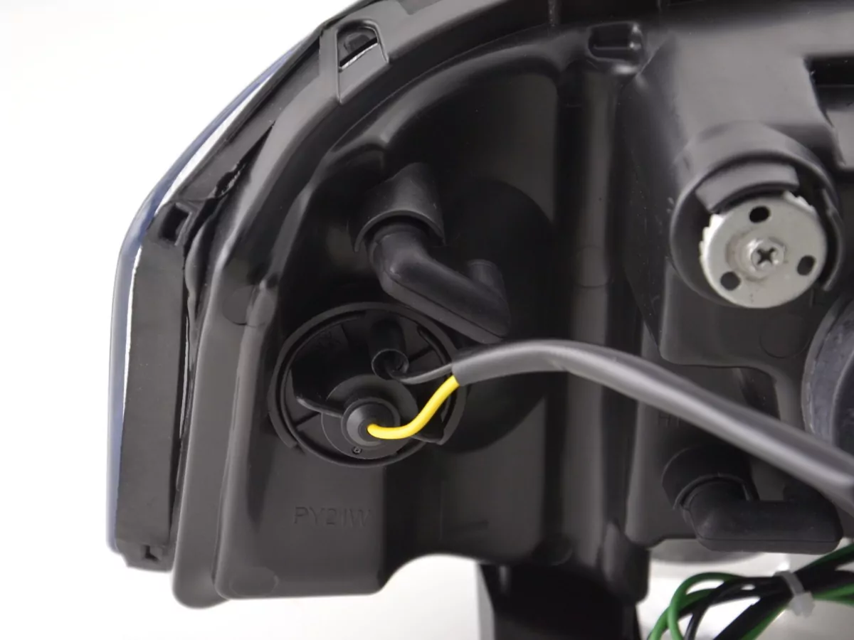 Scheinwerfer Set Daylight LED TFL-Optik Audi A6 Typ 4B Bj. 01-04 chrom für Rechtslenker