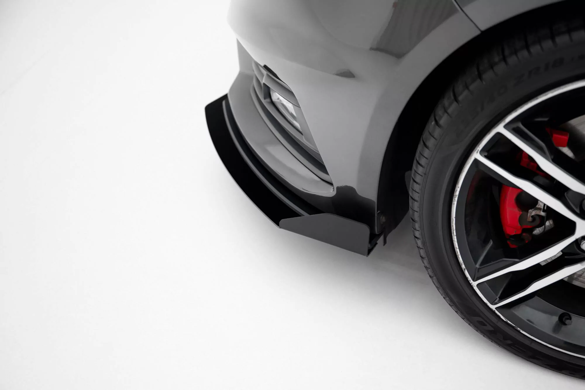 Street Pro Front Ansatz Für +Flaps Für + Flaps Ford Focus ST Mk3 Facelift Schwarz Hochglanz