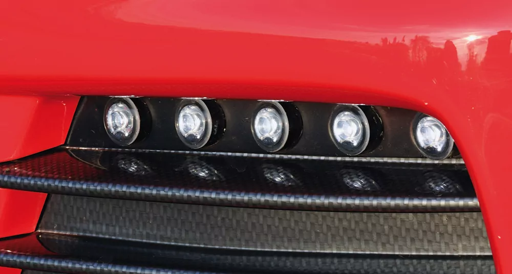 Hella Tagfahrleuchtensatz mit Pos.-Licht-Funktion für Opel Astra H Twin-Top