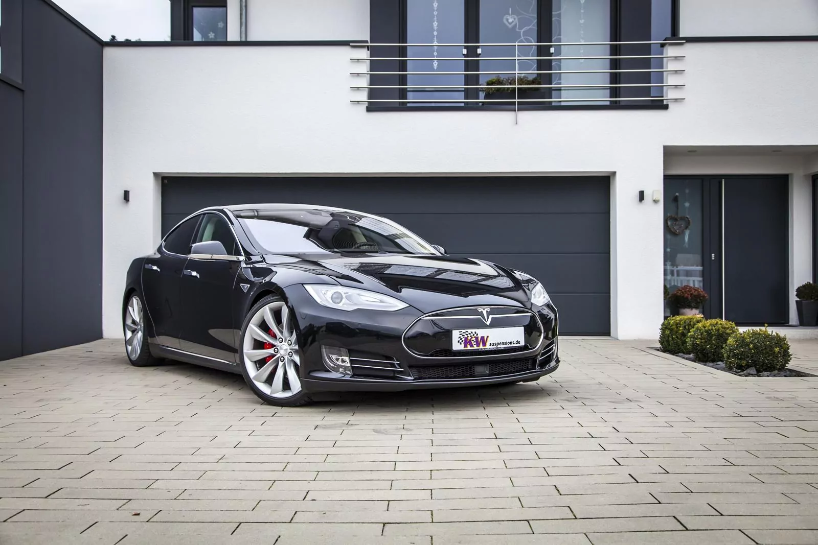 KW DDC - ECU Gewindefahrwerk inox TESLA MODEL S (5YJS, 2) Allrad 09/2012-