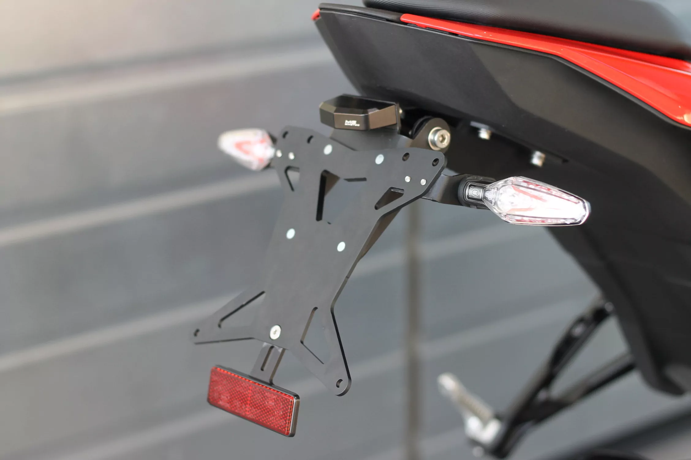 MG Biketec Kennzeichenhalter für BMW S 1000 RR ab 2019