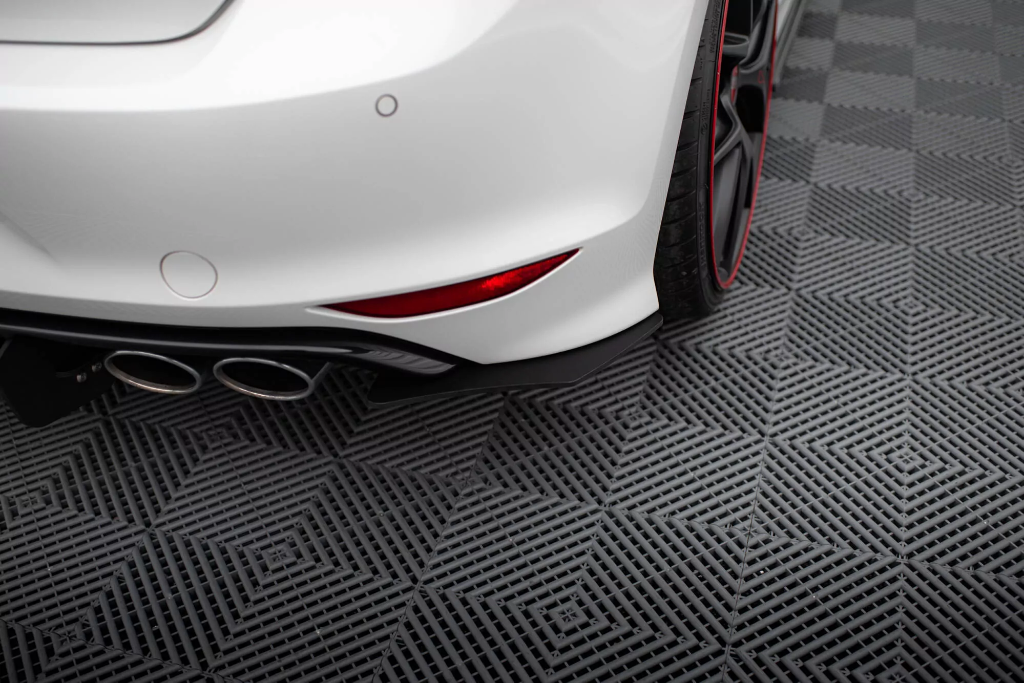 VW GOLF 7 R HATCHBACK Diffusor Heck Ansatz Passend Für Heckschürze Passend Für & Heck Ansatz Flaps Diffusor Passend Für