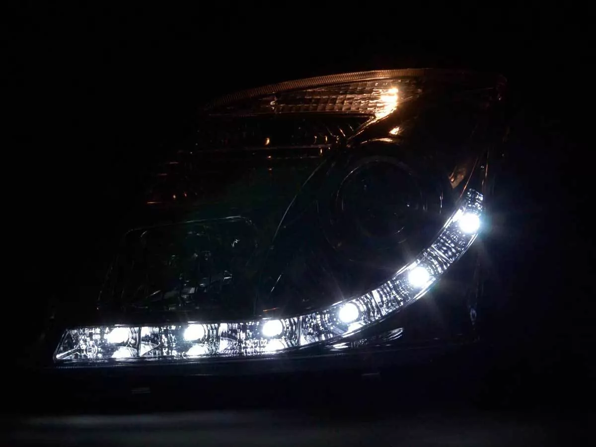 Scheinwerfer Set Daylight LED Tagfahrlicht Opel Vectra C Bj. 2002-2005 chrom
