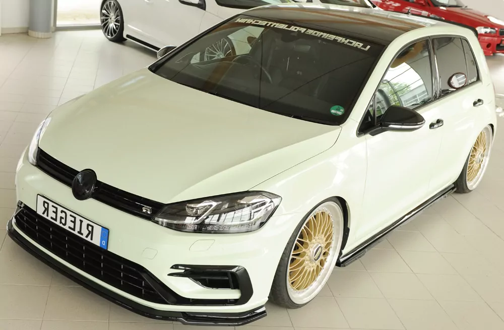 Rieger Seitenschweller links ansatz (ca. 19mm) glanz schwarz für VW Golf 7 R-Line 5-tür. 02.17- (ab Facelift)