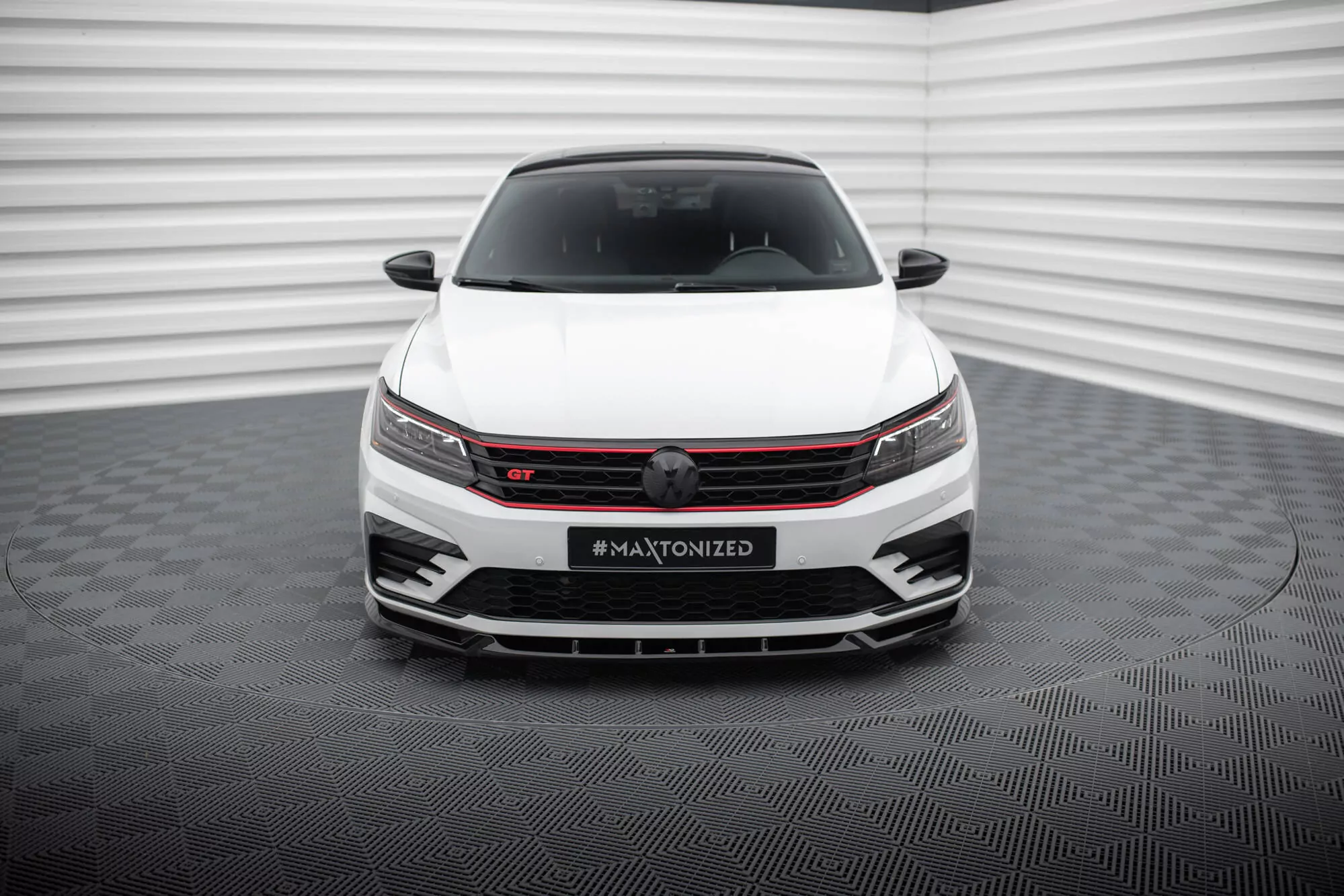 Front Ansatz V.1 Für Volkswagen Passat GT B8 Facelift USA Schwarz Hochglanz