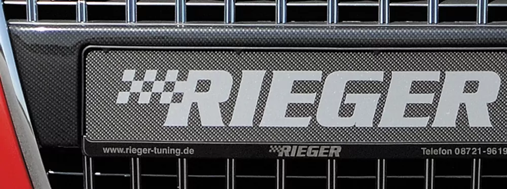 Rieger Kennzeichenauflage aus ABS/Carbon-Look für Audi A3 (8P) | 5-tür. -06.08 für Audi (S-) Grill (164012 / 211249 /  211228)