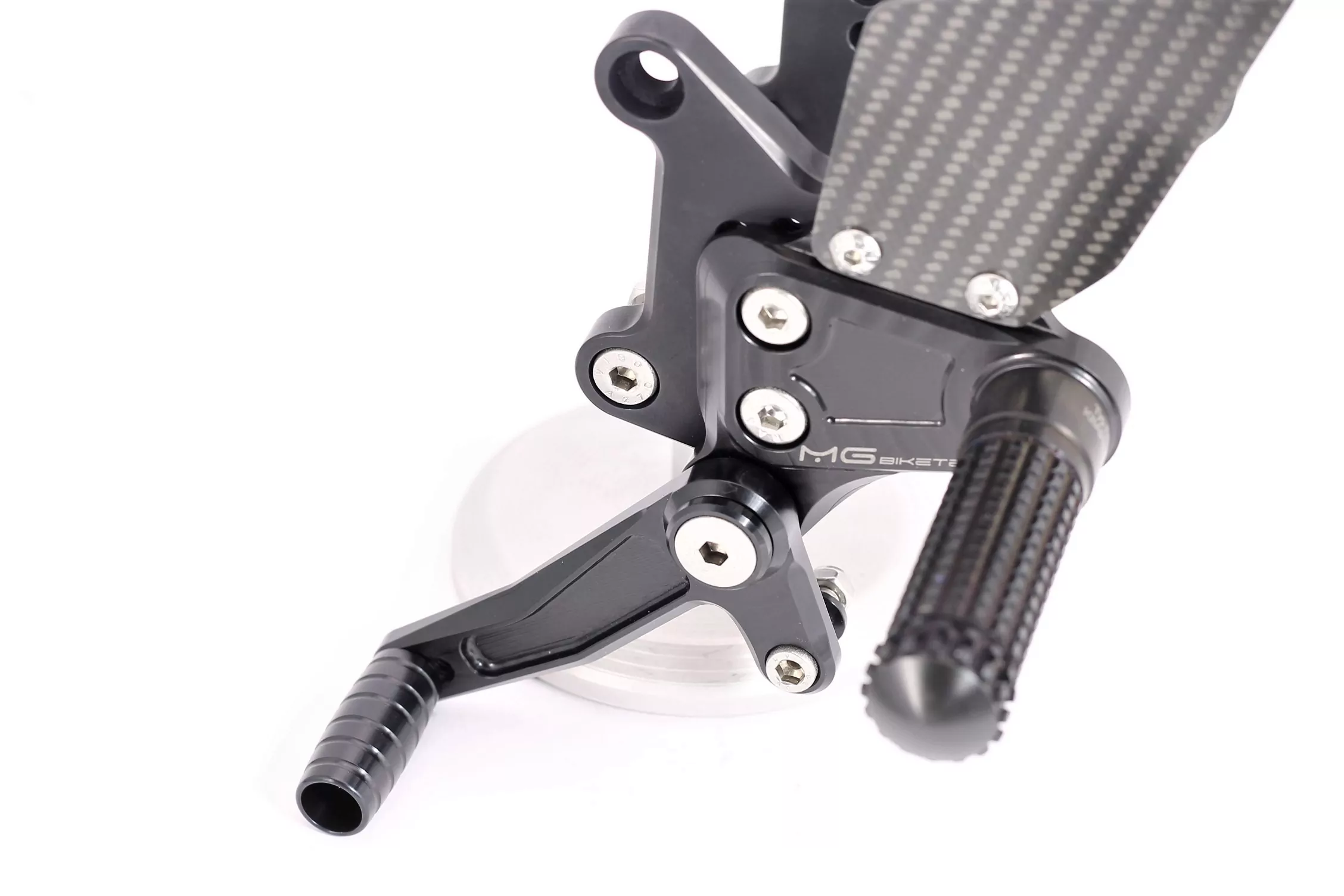 MG Biketec Sportfussrastenanlage / Rastenanlage / Fußrastenanlage mit ABE, gültig in D - A - CH für Benelli Café Racer 899 ab 2009