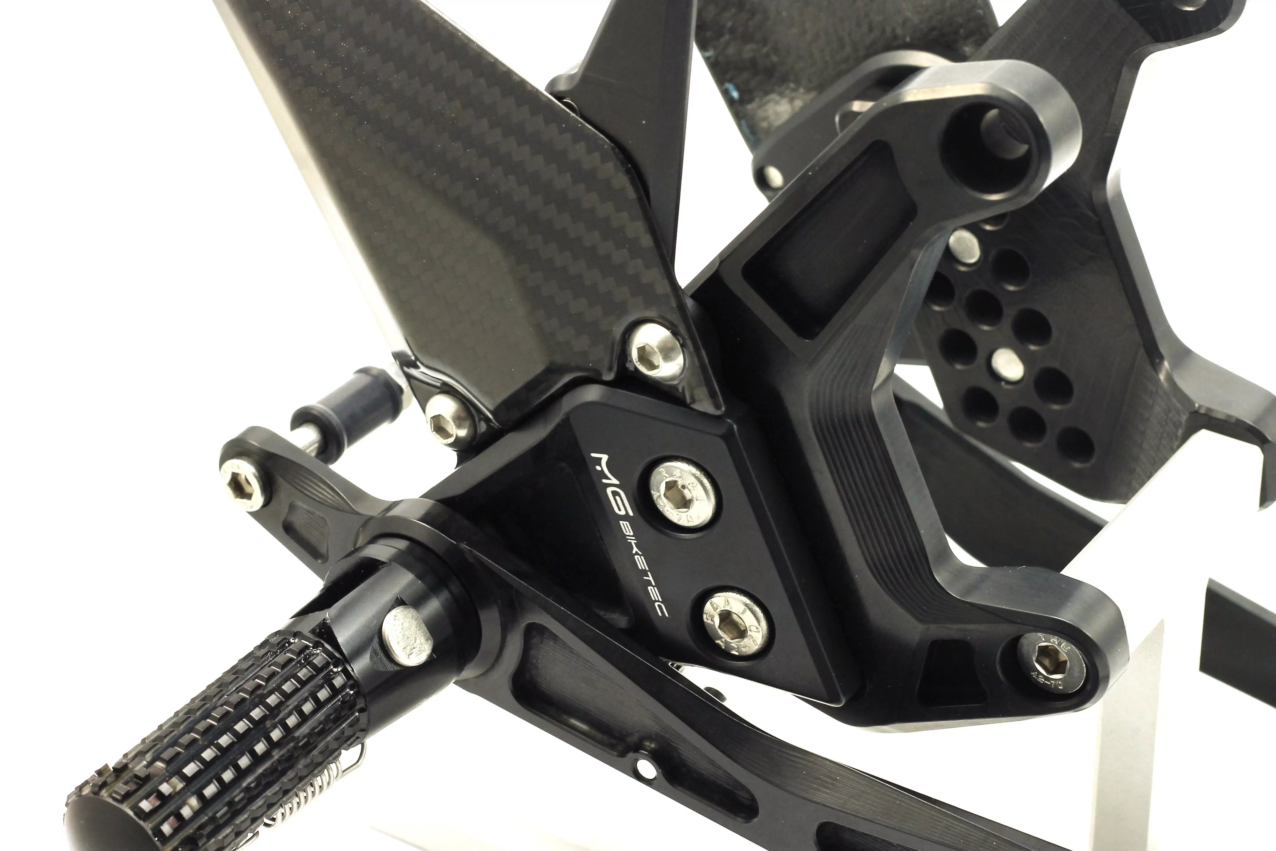 MG Biketec Sportfussrastenanlage / Rastenanlage / Fußrastenanlage mit ABE, gültig in D - A - CH für KTM 1290 Super Duke R / RR / EVO ab 2020