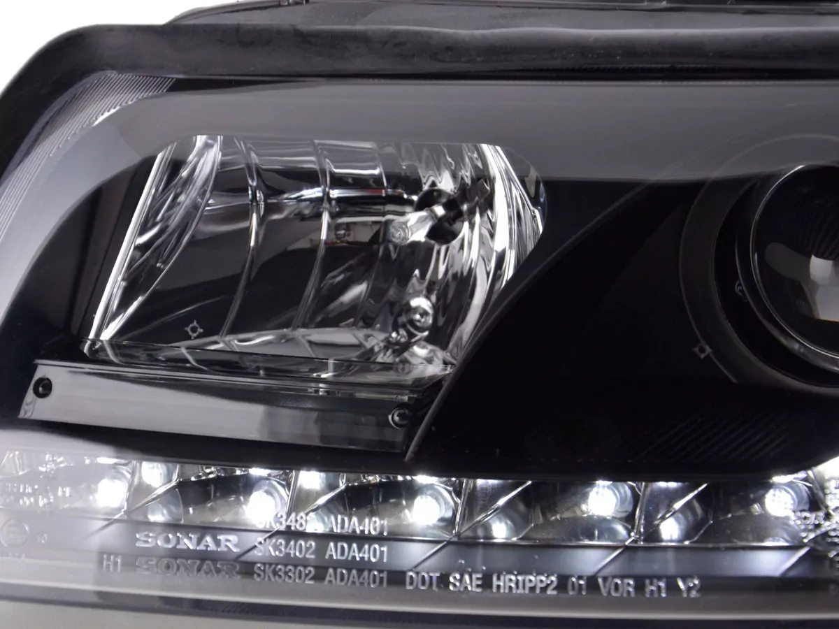 Scheinwerfer Set Daylight LED Tagfahrlicht Audi A4 Typ 8E Bj. 01-04 schwarz