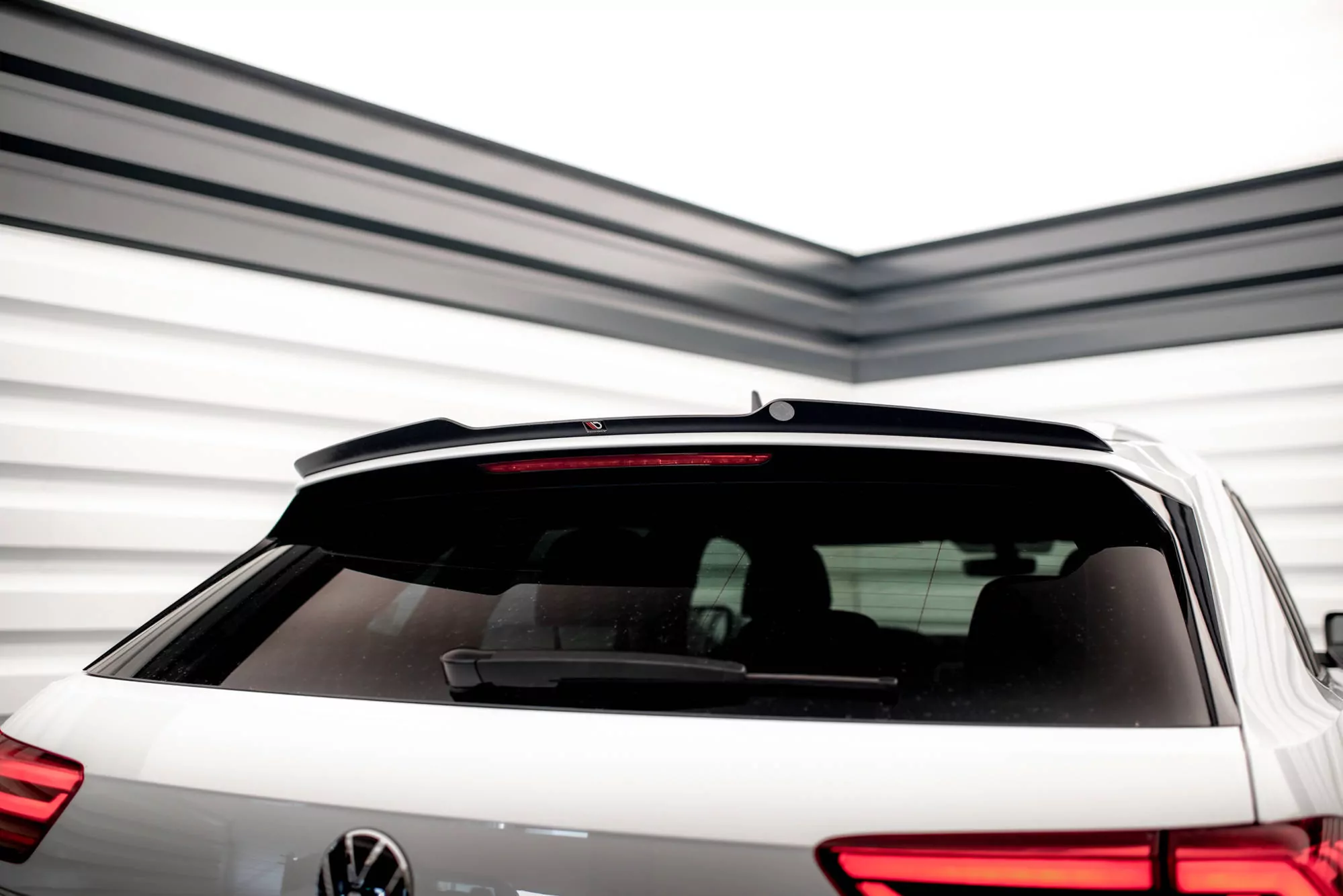 Spoiler CAP Für Volkswagen Atlas Cross Sport Schwarz Hochglanz