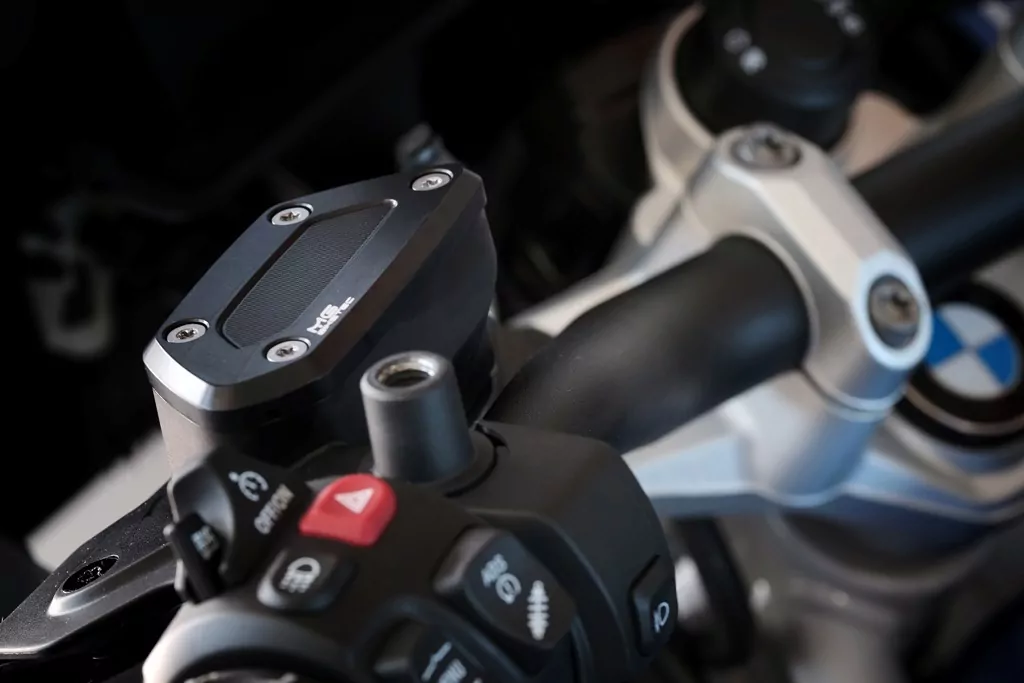 MG Biketec Behälterdeckel- Kupplungsflüssigkeit für BMW R nineT ab 2014-2016 Typ 0A06, 0A16