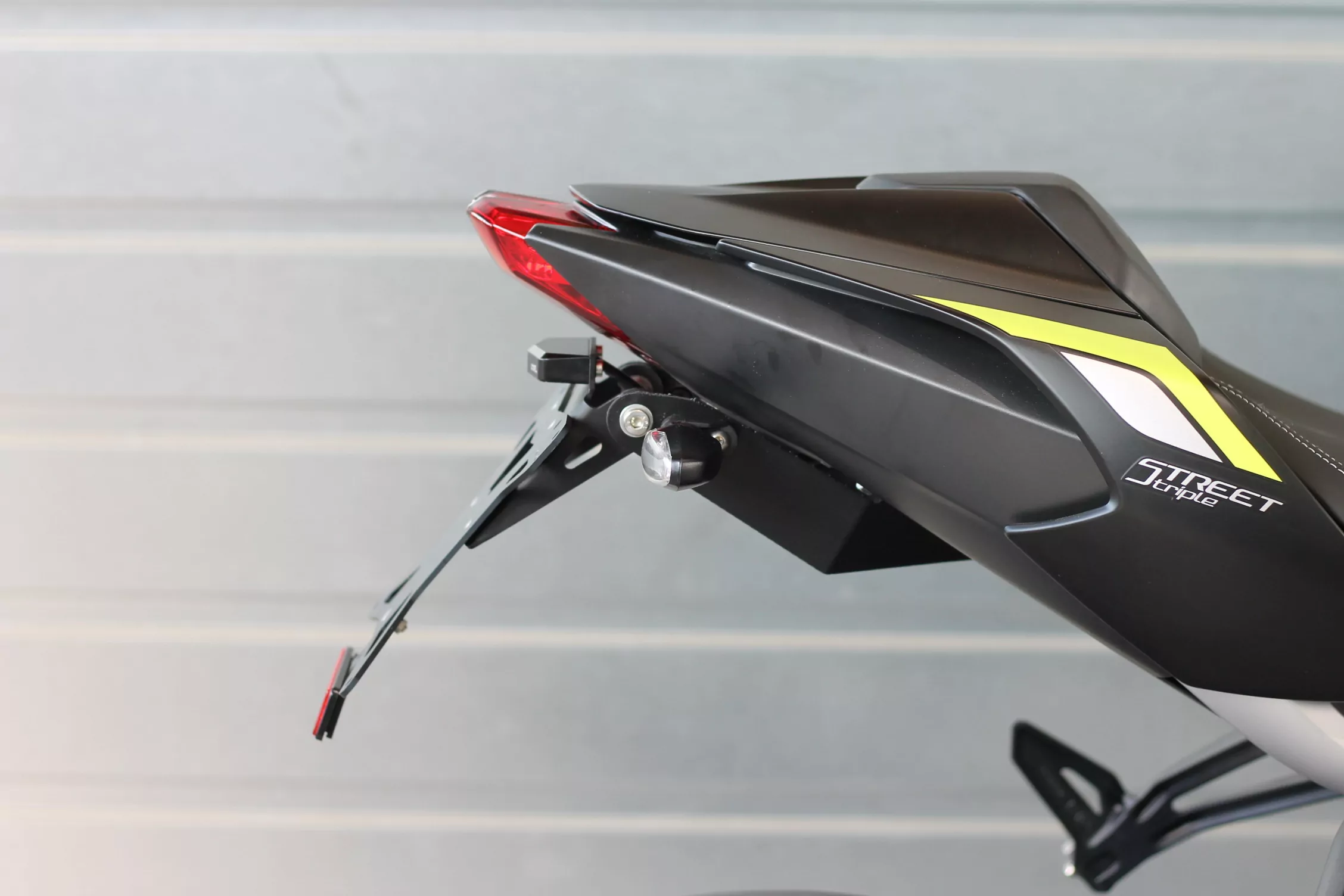 Kurzes Heck - Kennzeichenträger - Kennzeichenhalter für Triumph Daytona 675 ab 2013-2016