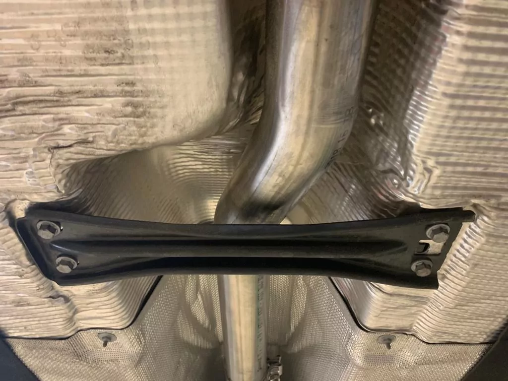 Opel Astra J Sports Tourer Diesel  Endschalldämpfer quer Ausgang rechts/links - 115x85 Typ 32 rechts/links