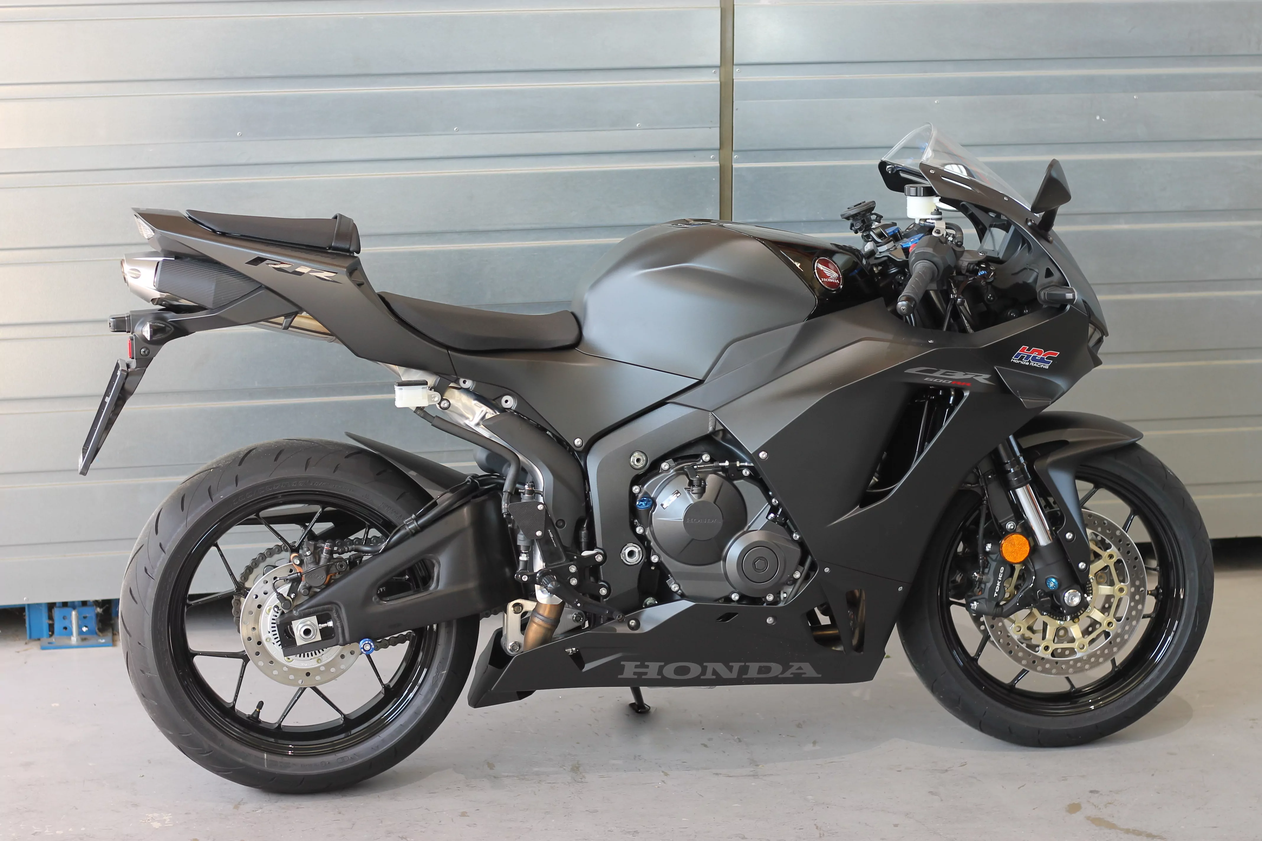 MG Biketec Sportfussrastenanlage / Rastenanlage / Fußrastenanlage mit ABE, gültig in D - A - CH für Honda CBR 600 RR ab 2023