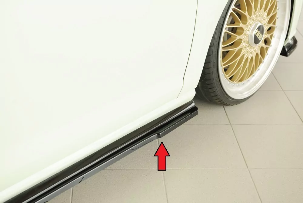Rieger Seitenschweller rechts ansatz (ca. 19mm) glanz schwarz für VW Golf 7 R-Line 5-tür. 02.17- (ab Facelift)