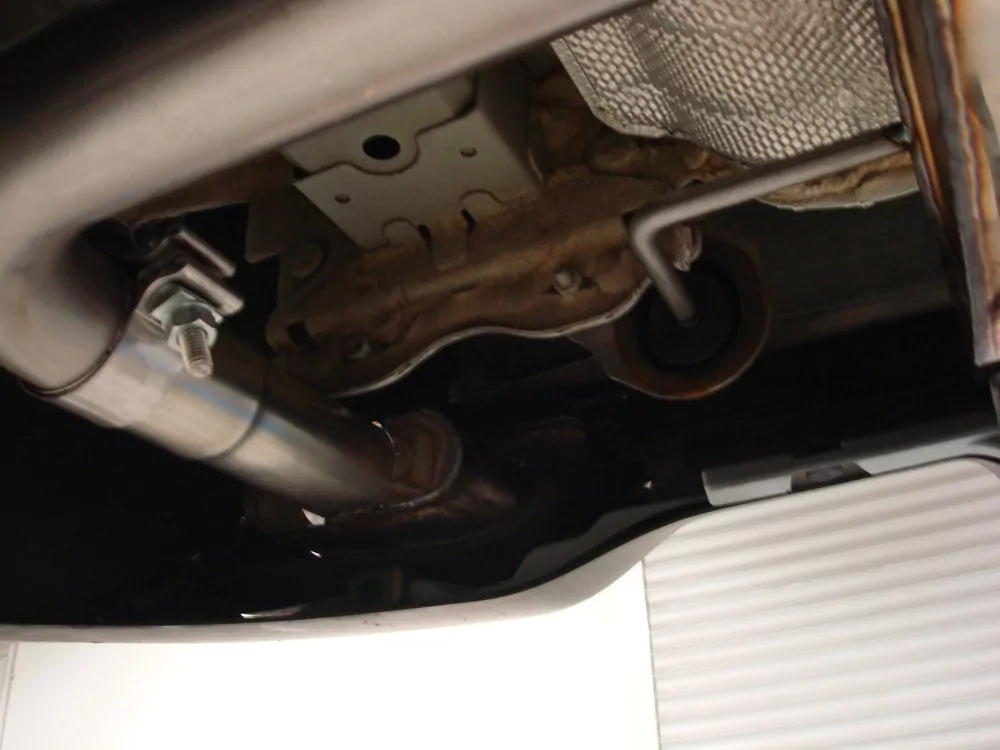 Opel Astra J OPC  Endschalldämpfer Ausgang rechts/links mit unsichtbaren Endrohren (Abgas strömt aus den originalen Endrohren)