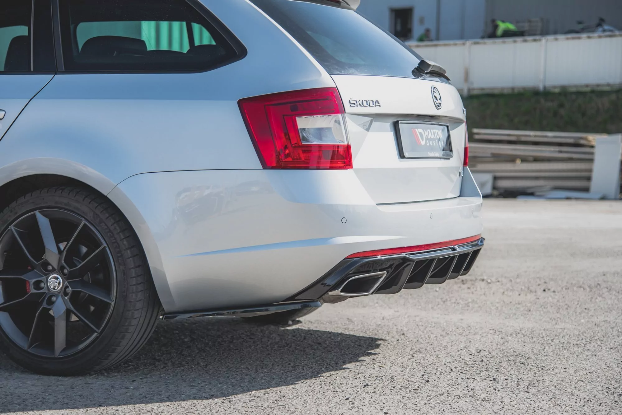 Heck Ansatz Flaps Diffusor Passend Für Diffusor V.2 Passend Für Skoda Octavia RS Mk3 Schwarz Hochglanz Schwarz Hochglanz