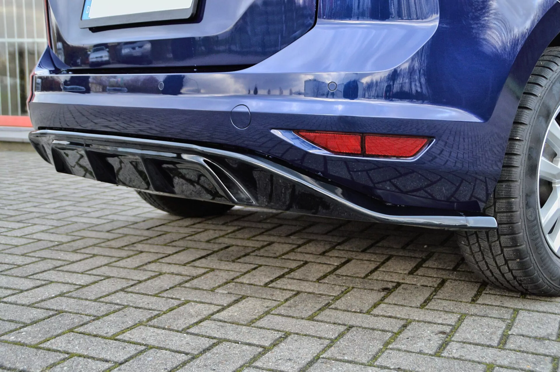 Heckansatz Diffusor aus ABS  für VW Touran 5T